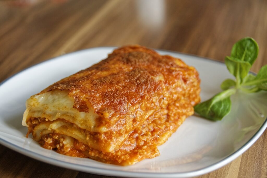 How to make lasagna with ground meat